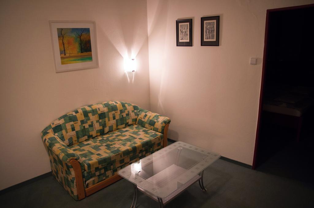 Hotel Bothe Povazska Bystrica Room photo